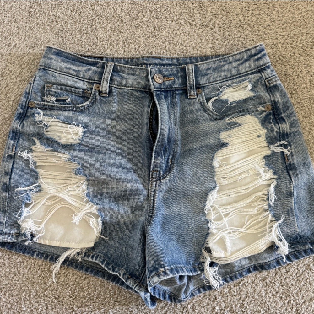 American Eagle Mom Short Comfort Stretch Waistband Size: 2